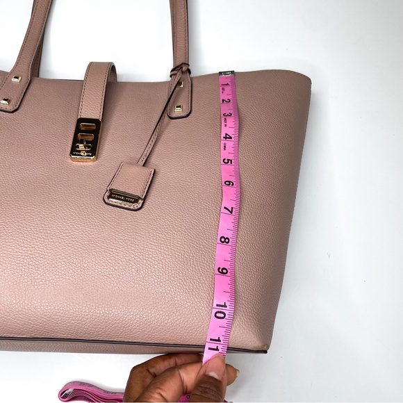 Michael Kors Carson Carryall Tote - Picture 11 of 15